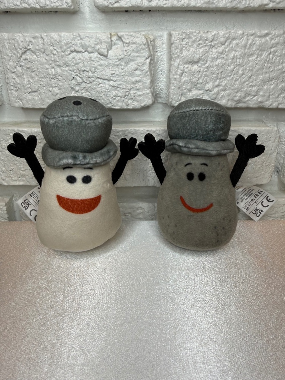 Blue's Clue's & You Mr. Salt and Mrs.Pepper Plush Finger Puppets